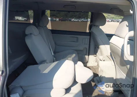 2015 Kia Sedona Lx from USA, damaged, VIN KNDMB5C15F6042991